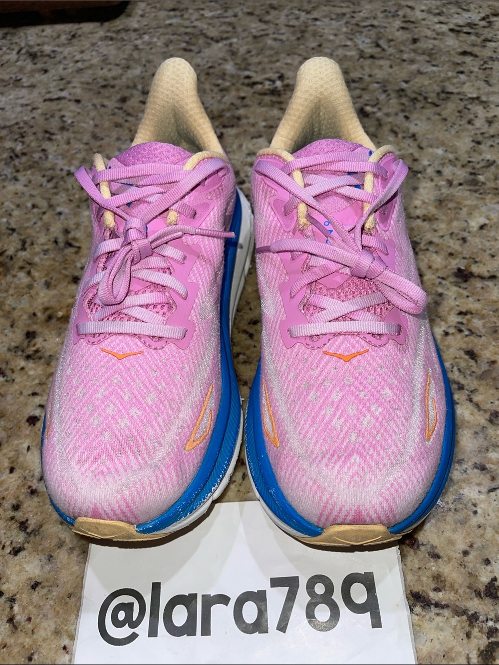 Hoka One One Clifton 9